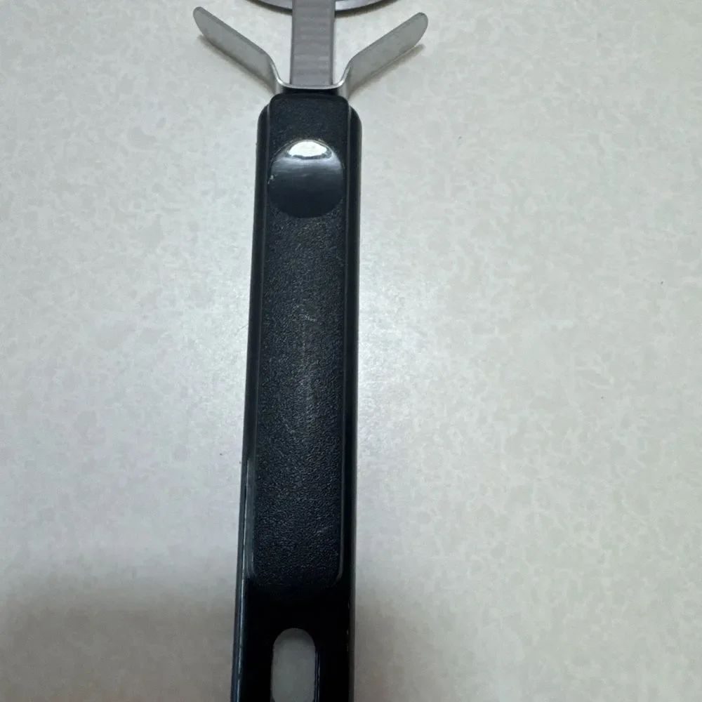 Vintage EKCO USA Pizza Cutter Pizza Wheel Slicer Black Handle 8.75”